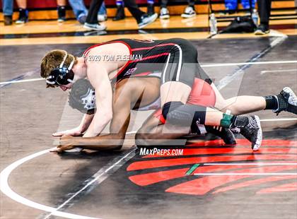Thumbnail 2 in Shawnee Mission Varsity Invitational  photogallery.