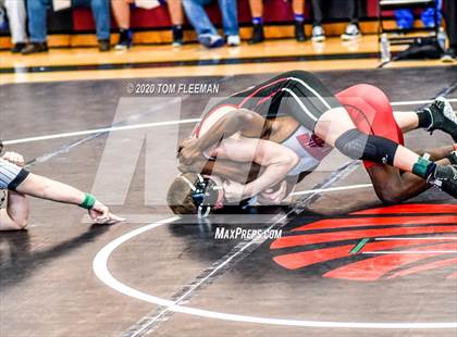 Thumbnail 3 in Shawnee Mission Varsity Invitational  photogallery.