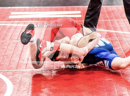 Thumbnail 1 in Shawnee Mission Varsity Invitational  photogallery.