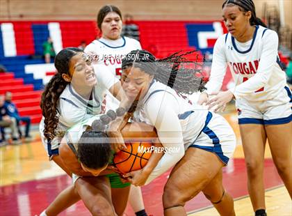 Thumbnail 1 in St. Mary's @ Sahuaro photogallery.