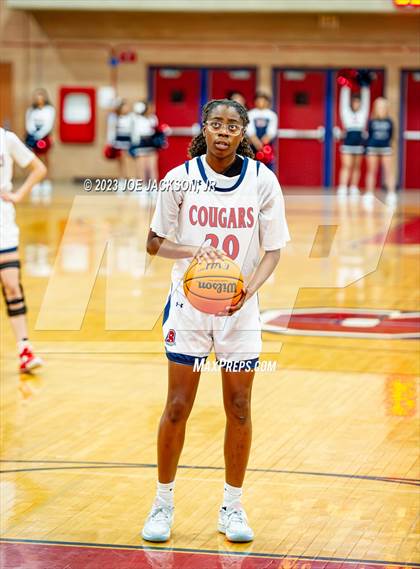 Thumbnail 1 in St. Mary's @ Sahuaro photogallery.