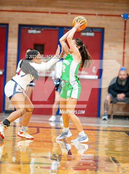 Thumbnail 1 in St. Mary's @ Sahuaro photogallery.