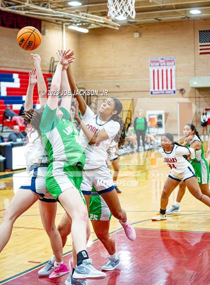 Thumbnail 2 in St. Mary's @ Sahuaro photogallery.