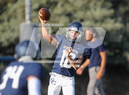 Thumbnail 3 in Orange Lutheran vs Sierra Canyon photogallery.