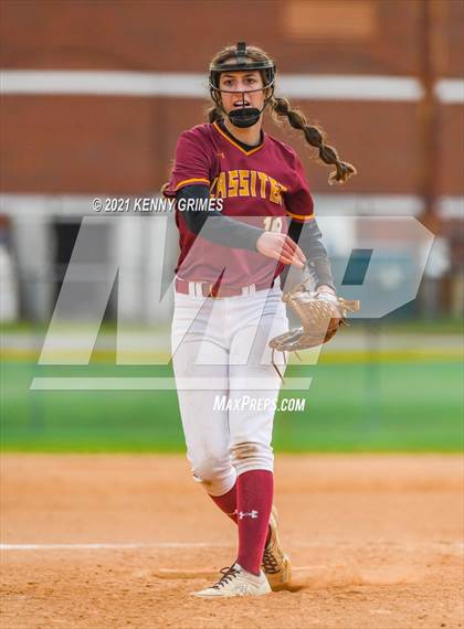 Thumbnail 3 in Lassiter vs. River Ridge photogallery.