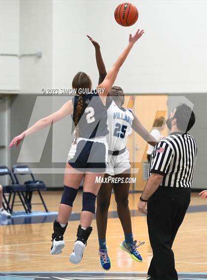 Thumbnail 2 in Village vs Concordia Lutheran photogallery.