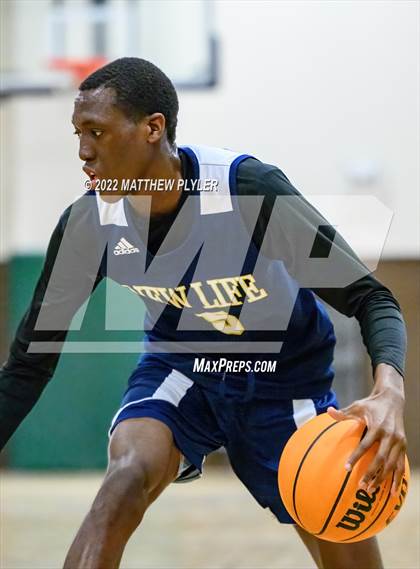 Thumbnail 2 in New Life Christian Academy vs. Heirway Christian Academy (Isaac Levy Veterans Day Tournament) photogallery.