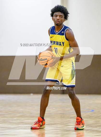 Thumbnail 3 in New Life Christian Academy vs. Heirway Christian Academy (Isaac Levy Veterans Day Tournament) photogallery.