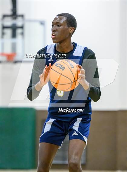 Thumbnail 1 in New Life Christian Academy vs. Heirway Christian Academy (Isaac Levy Veterans Day Tournament) photogallery.