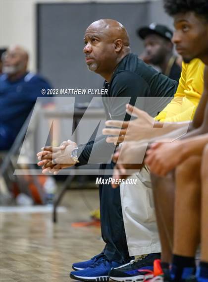 Thumbnail 3 in New Life Christian Academy vs. Heirway Christian Academy (Isaac Levy Veterans Day Tournament) photogallery.