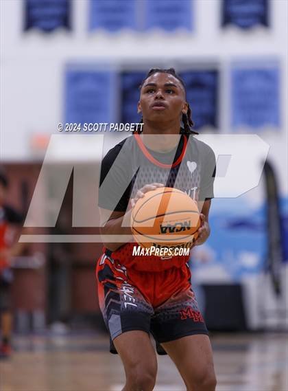 Thumbnail 2 in Mount Miguel vs. Southwest SD (CIF SDS D4 Final) photogallery.