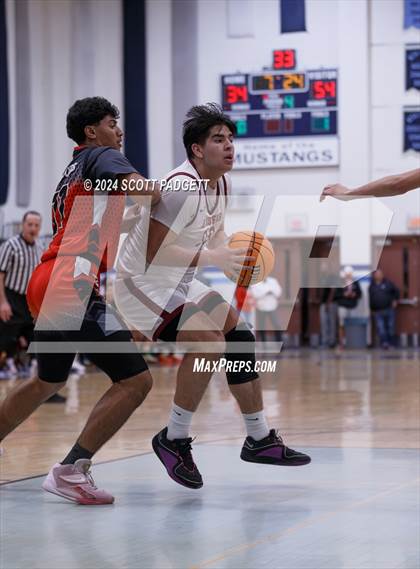 Thumbnail 2 in Mount Miguel vs. Southwest SD (CIF SDS D4 Final) photogallery.