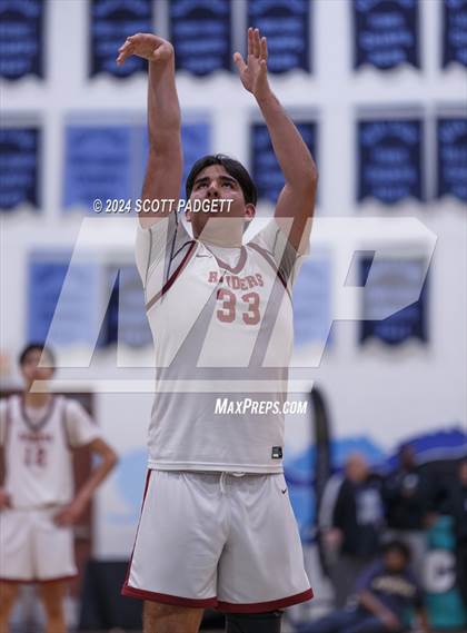 Thumbnail 2 in Mount Miguel vs. Southwest SD (CIF SDS D4 Final) photogallery.