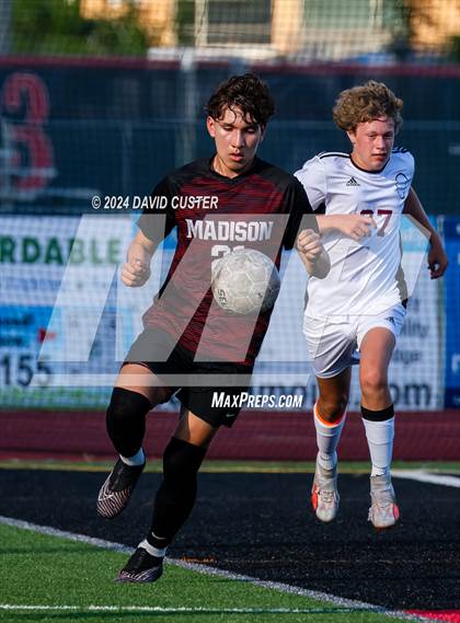 Thumbnail 3 in Oakton @ James Madison photogallery.