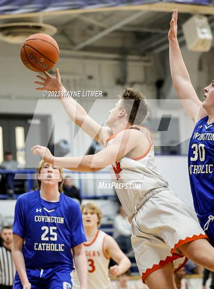 Thumbnail 2 in Covington Catholic @ Ryle (Northern Ky Freshman Tournament) photogallery.
