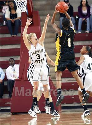 Thumbnail 1 in Wilcox vs. Archbishop Mitty (CIF CCS D2 Final) photogallery.