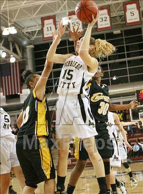 Thumbnail 2 in Wilcox vs. Archbishop Mitty (CIF CCS D2 Final) photogallery.
