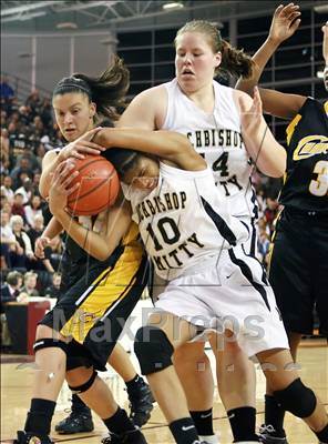 Thumbnail 1 in Wilcox vs. Archbishop Mitty (CIF CCS D2 Final) photogallery.