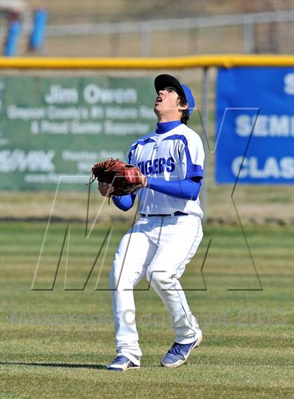 Thumbnail 2 in Allen JV @ Gunter (Gunter Classic) photogallery.
