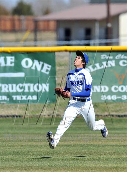 Thumbnail 2 in Allen JV @ Gunter (Gunter Classic) photogallery.
