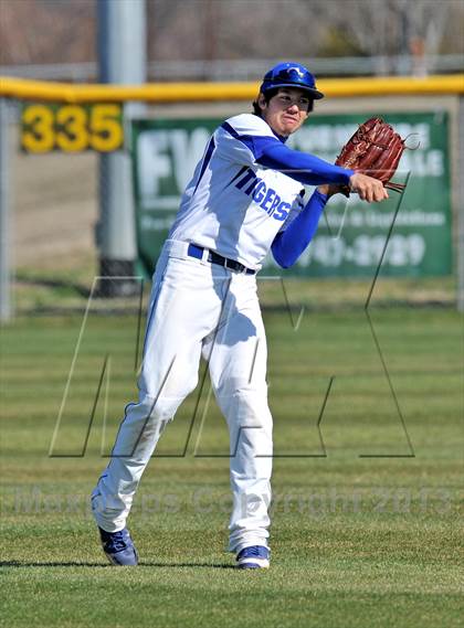 Thumbnail 3 in Allen JV @ Gunter (Gunter Classic) photogallery.