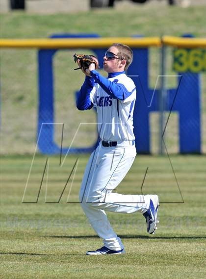 Thumbnail 3 in Allen JV @ Gunter (Gunter Classic) photogallery.
