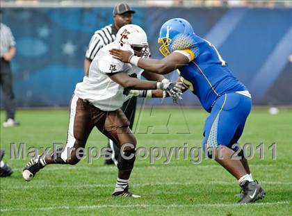 Thumbnail 2 in Mount Carmel vs. Simeon (Chicago Kickoff Classic) photogallery.