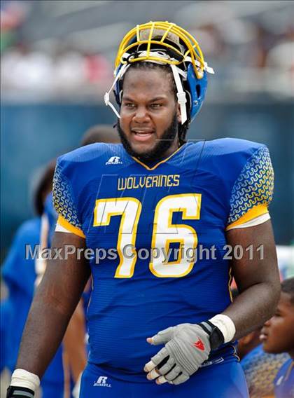Thumbnail 2 in Mount Carmel vs. Simeon (Chicago Kickoff Classic) photogallery.