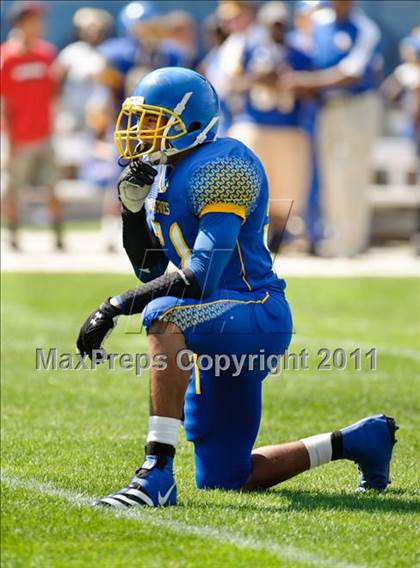 Thumbnail 1 in Mount Carmel vs. Simeon (Chicago Kickoff Classic) photogallery.