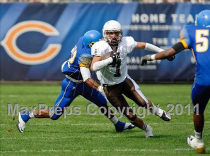 Thumbnail 3 in Mount Carmel vs. Simeon (Chicago Kickoff Classic) photogallery.