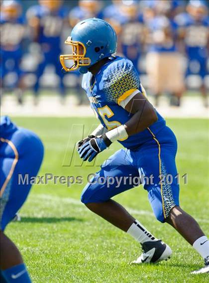Thumbnail 1 in Mount Carmel vs. Simeon (Chicago Kickoff Classic) photogallery.