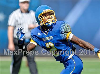 Thumbnail 3 in Mount Carmel vs. Simeon (Chicago Kickoff Classic) photogallery.