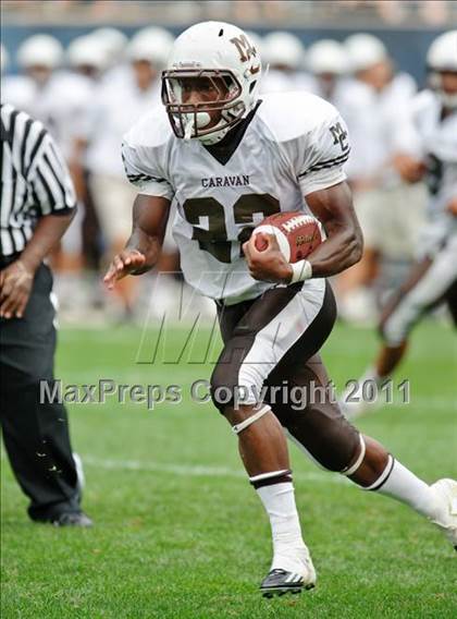 Thumbnail 2 in Mount Carmel vs. Simeon (Chicago Kickoff Classic) photogallery.