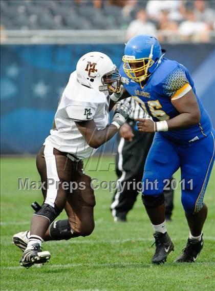 Thumbnail 3 in Mount Carmel vs. Simeon (Chicago Kickoff Classic) photogallery.