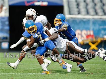 Thumbnail 3 in Mount Carmel vs. Simeon (Chicago Kickoff Classic) photogallery.
