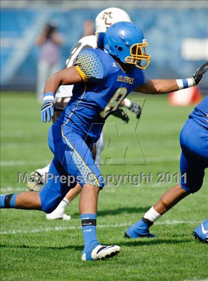 Thumbnail 1 in Mount Carmel vs. Simeon (Chicago Kickoff Classic) photogallery.