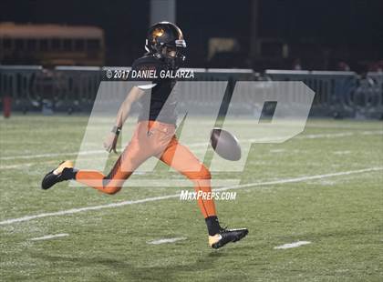 Thumbnail 3 in Northwestern vs Booker T Washington photogallery.