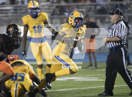 Thumbnail 2 in Northwestern vs Booker T Washington photogallery.