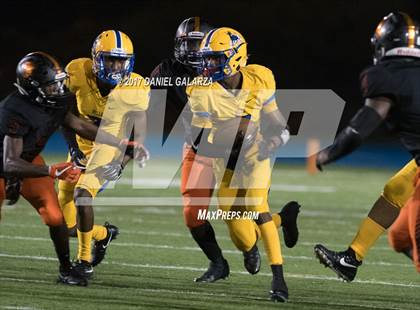 Thumbnail 3 in Northwestern vs Booker T Washington photogallery.