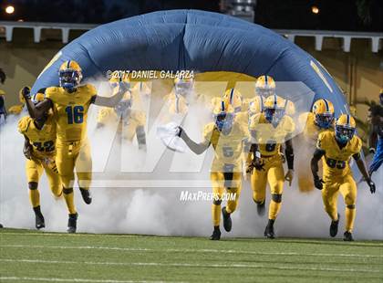 Thumbnail 1 in Northwestern vs Booker T Washington photogallery.