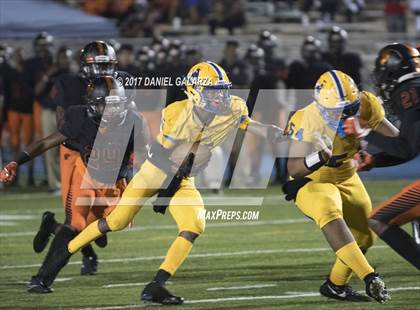 Thumbnail 3 in Northwestern vs Booker T Washington photogallery.