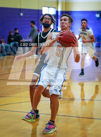 Thumbnail 2 in Mountainside vs Ash Fork (Wranglers Classic) photogallery.