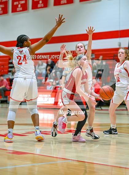 Thumbnail 3 in Newark @ Palmyra-Macedon (NYSPHSAA Section V Class B1 Quarterfinals) photogallery.
