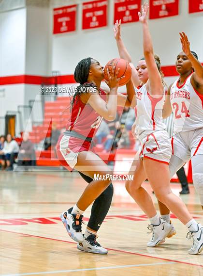 Thumbnail 2 in Newark @ Palmyra-Macedon (NYSPHSAA Section V Class B1 Quarterfinals) photogallery.