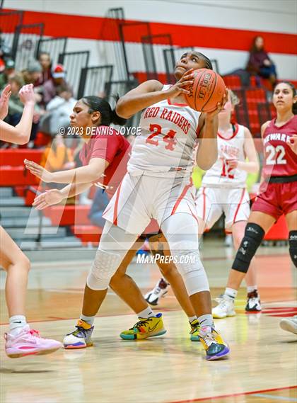 Thumbnail 1 in Newark @ Palmyra-Macedon (NYSPHSAA Section V Class B1 Quarterfinals) photogallery.