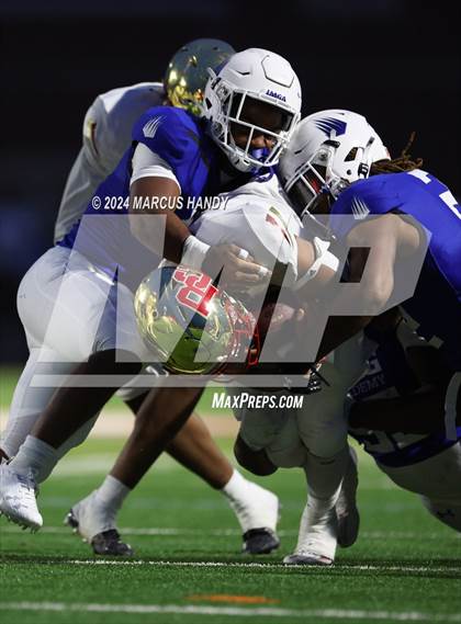 Thumbnail 3 in IMG Academy vs. Bergen Catholic photogallery.
