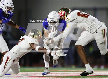 Thumbnail 1 in IMG Academy vs. Bergen Catholic photogallery.