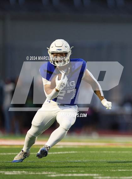 Thumbnail 2 in IMG Academy vs. Bergen Catholic photogallery.