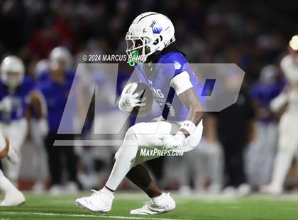 Thumbnail 2 in IMG Academy vs. Bergen Catholic photogallery.