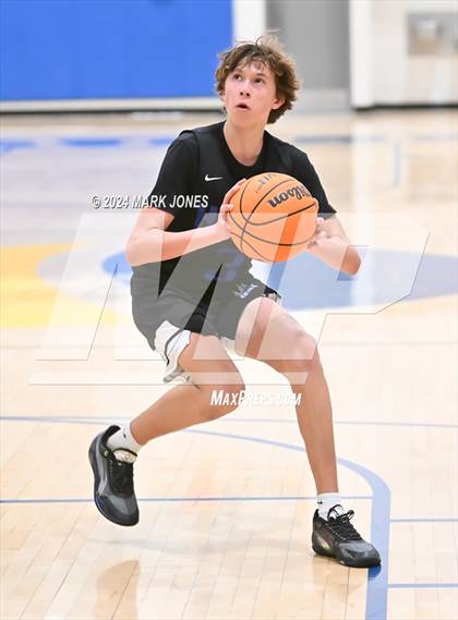 Thumbnail 1 in Madison Highland Prep @ Phoenix Country Day (Senior Night) photogallery.